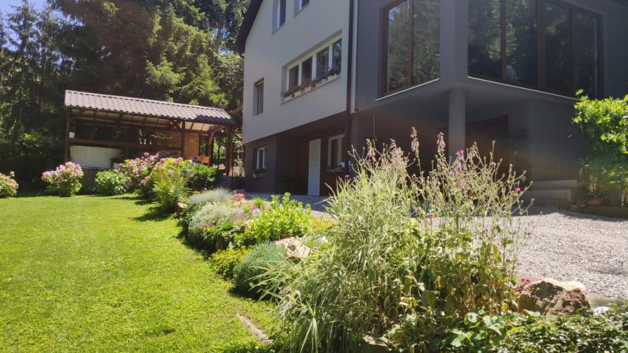 Villa-Apartments Bognar Velika Exterior foto